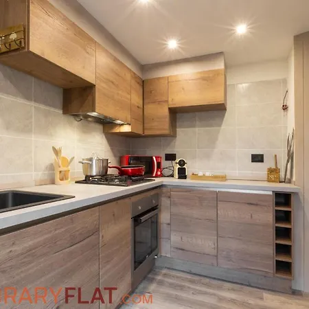 Temporaryflat Royal